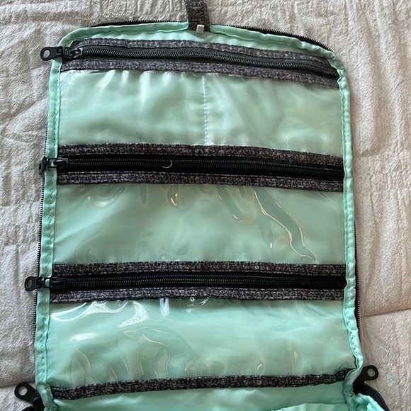 Hanging Travel Toiletry Bag - Picture 9 of 13